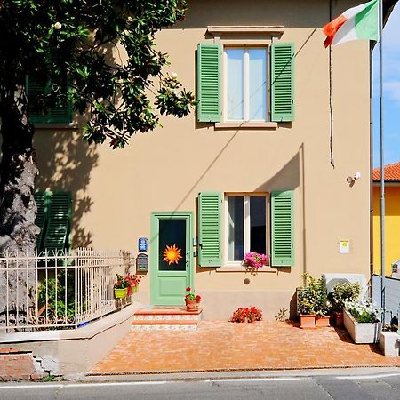 Affittacamere Il Sole Montopoli in Val d'Arno Bagian luar foto